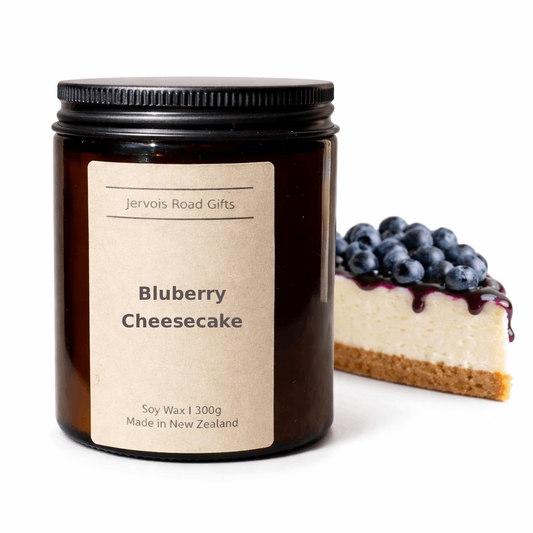 Soy candle in amber jar with kraft Medium label – Blueberry Cheesecake – by Jervois Road Gifts
