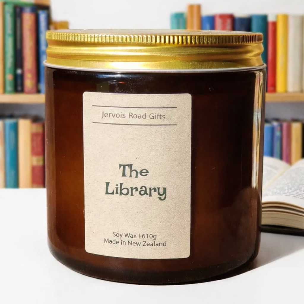 Soy candle in amber jar with kraft Medium label – The Library Large – by Jervois Road Gifts